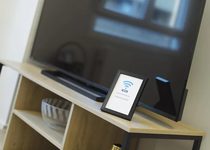 Estacion De Tren, Autobus Vut5240as *