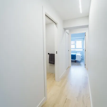 Estacion De Tren, Autobus Vut5240as Daire